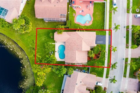 Купить виллу или дом в Уэстон, Флорида 4 спальни, 222.41м2, № 1963739 - фото 2