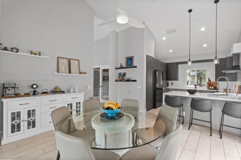 Купить виллу или дом в Уэстон, Флорида 4 спальни, 222.41м2, № 1963739 - фото 23