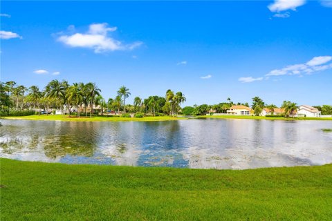 Купить виллу или дом в Уэстон, Флорида 4 спальни, 222.41м2, № 1963739 - фото 11