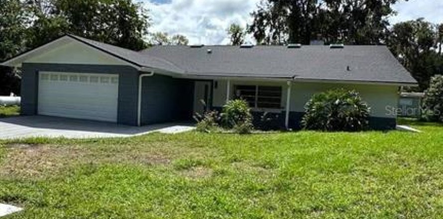 House in New Smyrna Beach, Florida 6 bedrooms, 274.8 sq.m. № 1905463