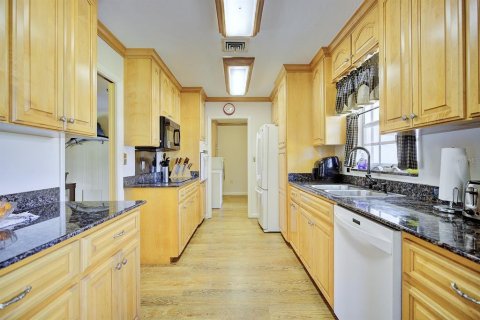 Villa ou maison à vendre à Avon Park, Floride: 4 chambres, 246.1 m2 № 2437267 - photo 9