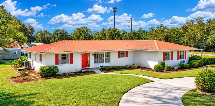 Villa ou maison à Avon Park, Floride 4 chambres, 246.1 m2 № 2437267