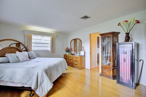 Villa ou maison à vendre à Avon Park, Floride: 4 chambres, 246.1 m2 № 2437267 - photo 19