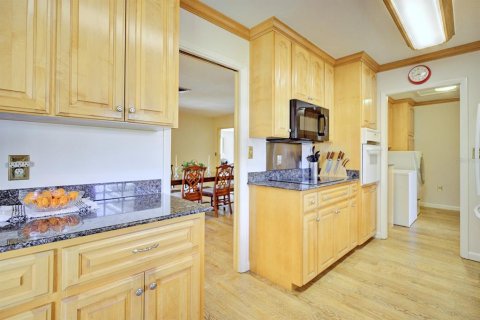 Villa ou maison à vendre à Avon Park, Floride: 4 chambres, 246.1 m2 № 2437267 - photo 12