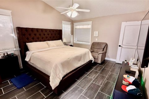 Villa ou maison à louer à Coral Springs, Floride: 3 chambres, 161 m2 № 2020051 - photo 18