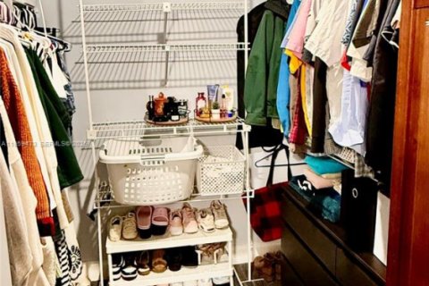 Villa ou maison à louer à Coral Springs, Floride: 3 chambres, 161 m2 № 2020051 - photo 21