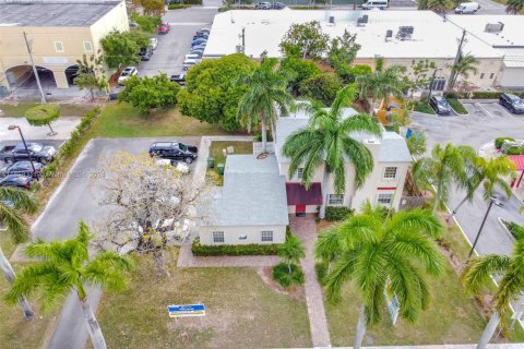 Propiedad comercial en venta en Homestead, Florida № 1892742 - foto 10