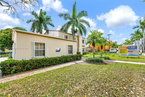 Propiedad comercial en venta en Homestead, Florida № 1892742 - foto 15