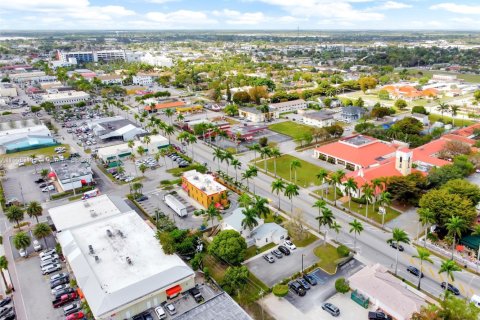 Propiedad comercial en venta en Homestead, Florida № 1892742 - foto 27