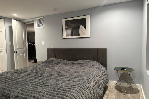 Casa en venta en Wilton Manors, Florida, 3 dormitorios, 123.1 m2 № 1992237 - foto 29