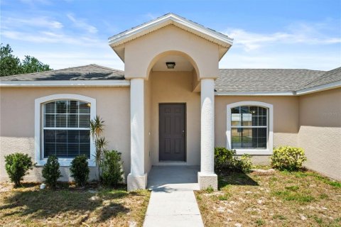 House in Kissimmee, Florida 3 bedrooms, 113.71 sq.m. № 1735542 - photo 5