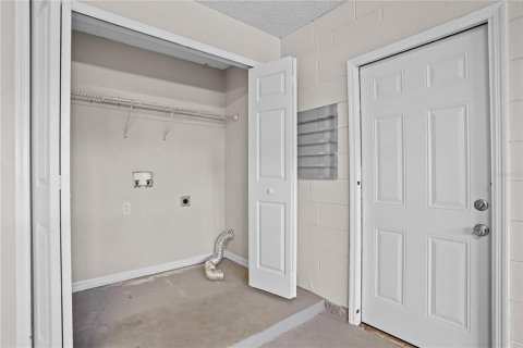 House in Kissimmee, Florida 3 bedrooms, 113.71 sq.m. № 1735542 - photo 24
