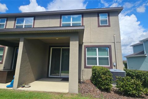 Townhouse in HARMONY AT LAKEWOOD RANCH in Bradenton, Florida 3 bedrooms, 162.3 sq.m. № 2329463 - photo 5