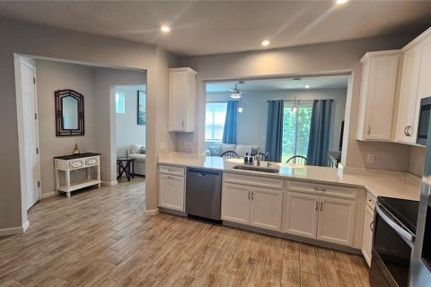 Townhouse in HARMONY AT LAKEWOOD RANCH in Bradenton, Florida 3 bedrooms, 162.3 sq.m. № 2329463 - photo 8