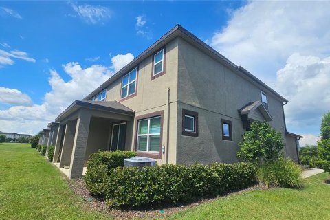 Townhouse in HARMONY AT LAKEWOOD RANCH in Bradenton, Florida 3 bedrooms, 162.3 sq.m. № 2329463 - photo 4