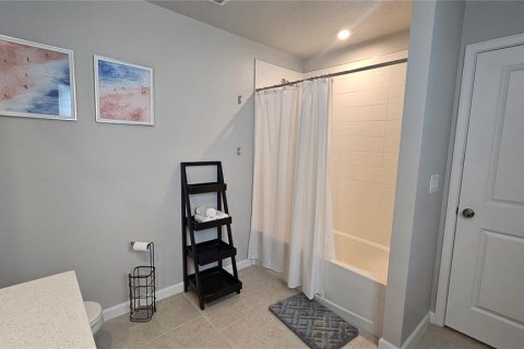 Townhouse in HARMONY AT LAKEWOOD RANCH in Bradenton, Florida 3 bedrooms, 162.3 sq.m. № 2329463 - photo 14
