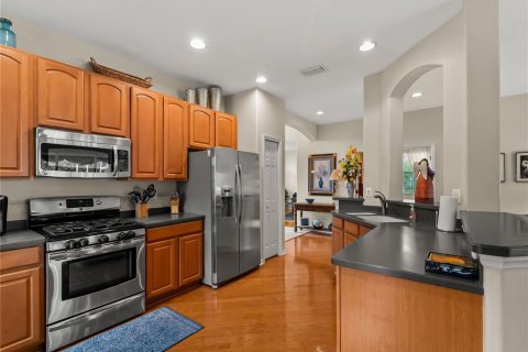 House in North Port, Florida 4 bedrooms, 224.36 sq.m. № 2410111 - photo 21