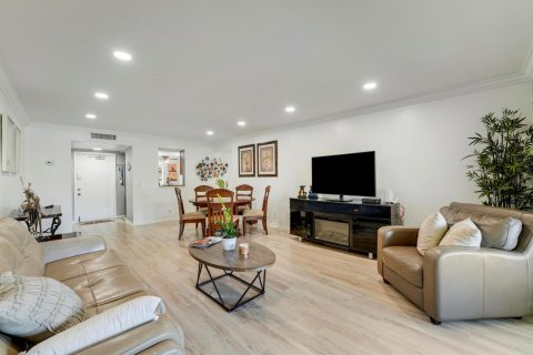 Copropriété à vendre à Delray Beach, Floride: 2 chambres, 96.99 m2 № 2147079 - photo 5