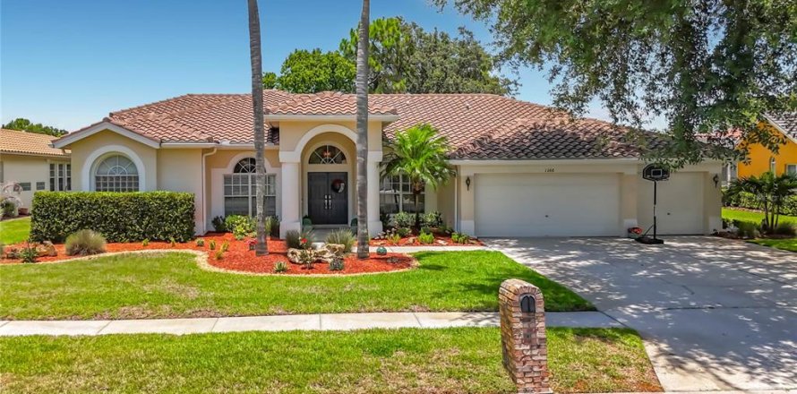 Villa ou maison à Tarpon Springs, Floride 4 chambres, 241.27 m2 № 2150280