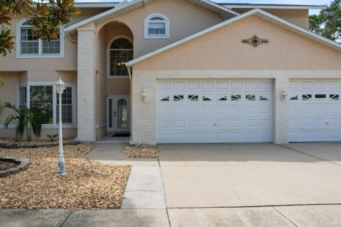 House in Palm Harbor, Florida 5 bedrooms, 303.51 sq.m. № 1843333 - photo 3