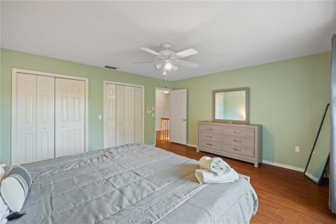 House in Palm Harbor, Florida 5 bedrooms, 303.51 sq.m. № 1843333 - photo 29