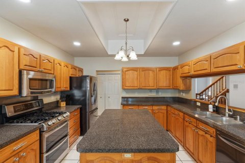 House in Palm Harbor, Florida 5 bedrooms, 303.51 sq.m. № 1843333 - photo 19
