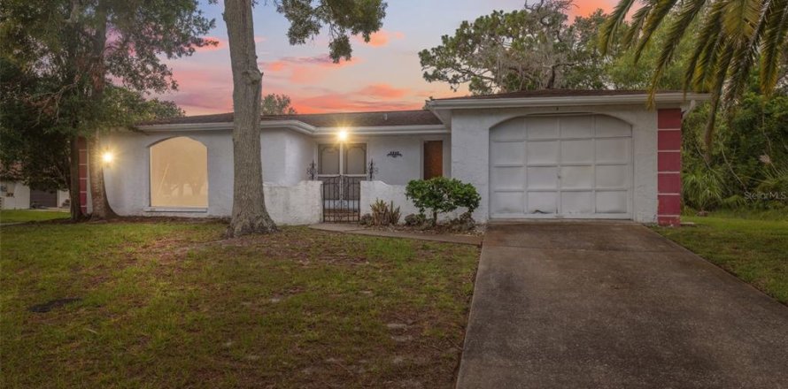Casa en Hudson, Florida 2 dormitorios, 139.07 m2 № 1781266