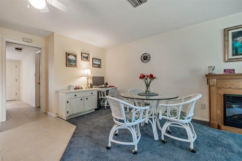 House in Clearwater, Florida 2 bedrooms, 154.68 sq.m. № 2110354 - photo 15