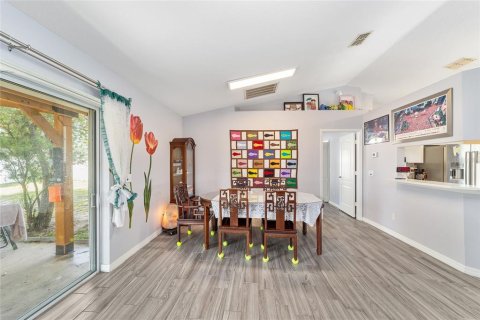 House in Belleview, Florida 3 bedrooms, 157 sq.m. № 2225454 - photo 13