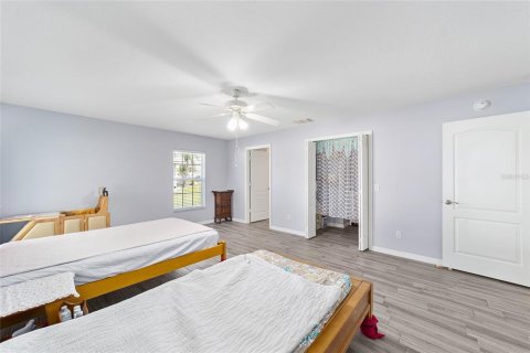 House in Belleview, Florida 3 bedrooms, 157 sq.m. № 2225454 - photo 25