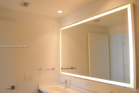 Купить кондоминиум в Санрайз, Флорида 2 спальни, 97.55м2, № 1940334 - фото 29