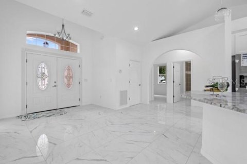 Villa ou maison à vendre à Mount Dora, Floride: 3 chambres, 146.32 m2 № 1337852 - photo 16