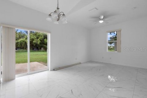 Villa ou maison à vendre à Mount Dora, Floride: 3 chambres, 146.32 m2 № 1337852 - photo 15