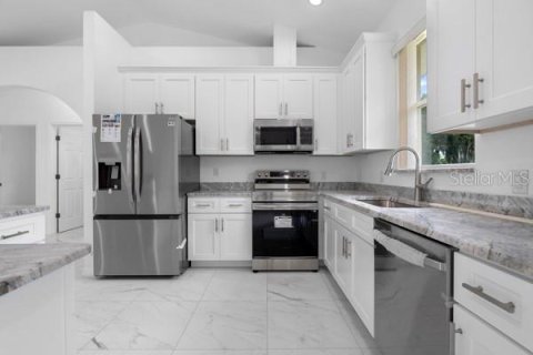 Villa ou maison à vendre à Mount Dora, Floride: 3 chambres, 146.32 m2 № 1337852 - photo 18