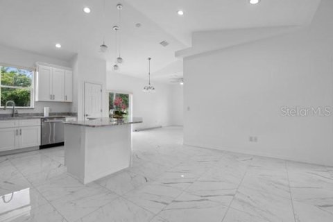 Villa ou maison à vendre à Mount Dora, Floride: 3 chambres, 146.32 m2 № 1337852 - photo 17
