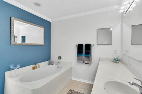 House in Spring Hill, Florida 3 bedrooms, 218.88 sq.m. № 1721991 - photo 29
