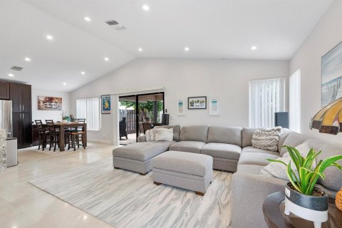 Villa ou maison à vendre à Coconut Creek, Floride: 3 chambres, 133.78 m2 № 2087866 - photo 3