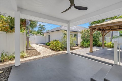Villa ou maison à vendre à Saint Petersburg, Floride: 2 chambres, 134.71 m2 № 2148120 - photo 19