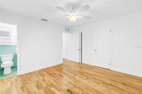 Villa ou maison à vendre à Saint Petersburg, Floride: 2 chambres, 134.71 m2 № 2148120 - photo 16