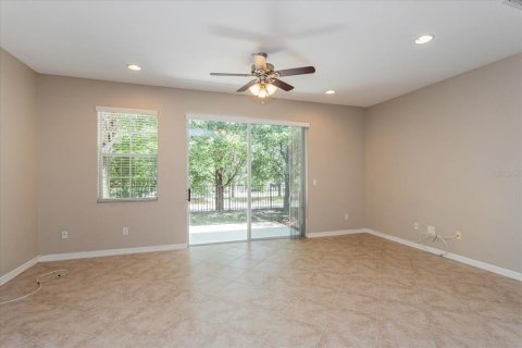 Townhouse in Oviedo, Florida 3 bedrooms, 153.85 sq.m. № 1824839 - photo 8
