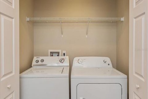 Townhouse in Oviedo, Florida 3 bedrooms, 153.85 sq.m. № 1824839 - photo 24