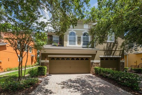 Townhouse in Oviedo, Florida 3 bedrooms, 153.85 sq.m. № 1824839 - photo 1