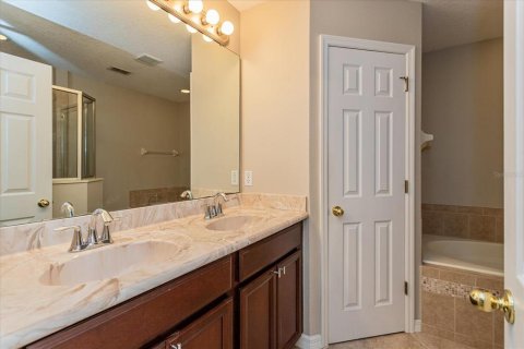 Townhouse in Oviedo, Florida 3 bedrooms, 153.85 sq.m. № 1824839 - photo 17