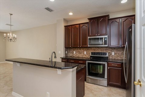 Townhouse in Oviedo, Florida 3 bedrooms, 153.85 sq.m. № 1824839 - photo 12