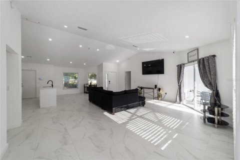 Villa ou maison à vendre à Ocala, Floride: 3 chambres, 214.05 m2 № 1751540 - photo 11
