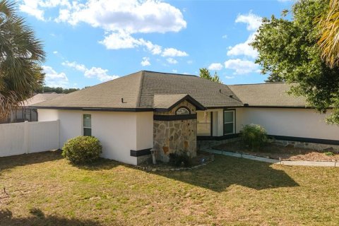 Villa ou maison à vendre à Ocala, Floride: 3 chambres, 214.05 m2 № 1751540 - photo 2