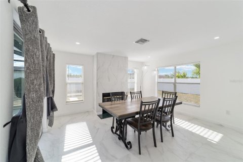 Villa ou maison à vendre à Ocala, Floride: 3 chambres, 214.05 m2 № 1751540 - photo 23