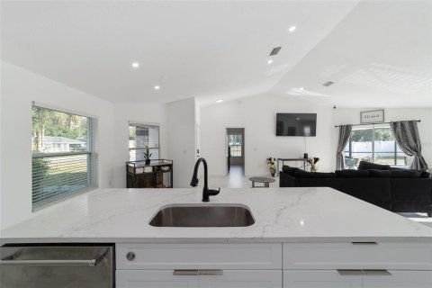 Villa ou maison à vendre à Ocala, Floride: 3 chambres, 214.05 m2 № 1751540 - photo 19