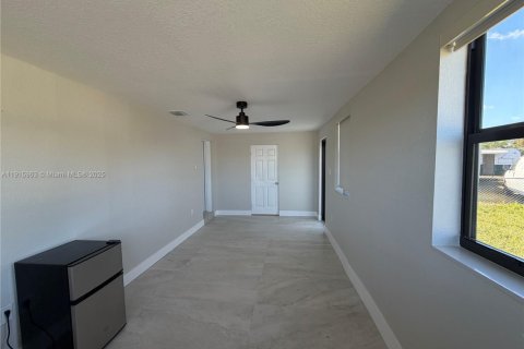 Immobilier commercial à louer à Miami, Floride: 115.29 m2 № 1973791 - photo 6