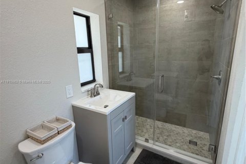 Immobilier commercial à louer à Miami, Floride: 115.29 m2 № 1973791 - photo 8